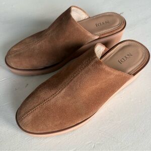 NYDJ Edmonton Tan Suede Mules, Clogs Wedge Heel Cognac Size 9.5 Comfort Slip-ons